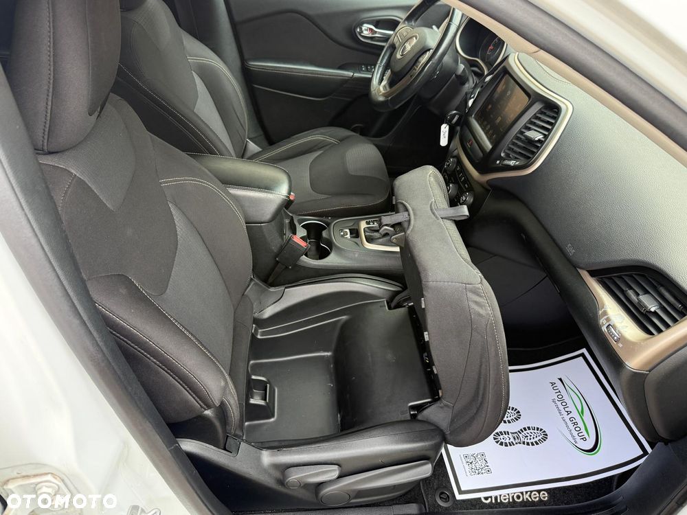 Jeep Cherokee 3.2 V6 Pentastar Active Drive I Automatik Limited - 19