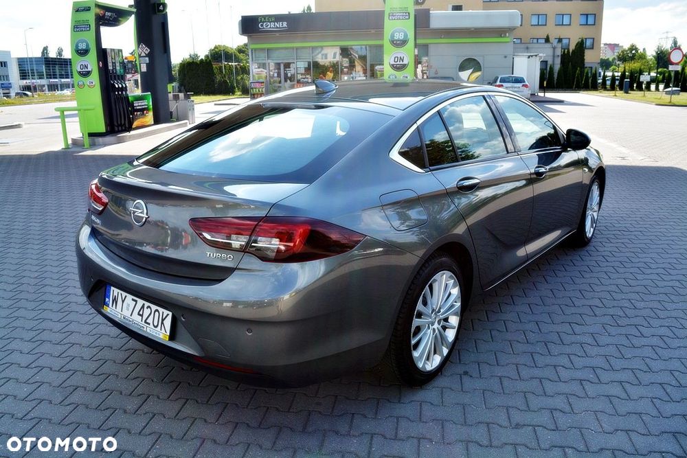 Opel Insignia - 15