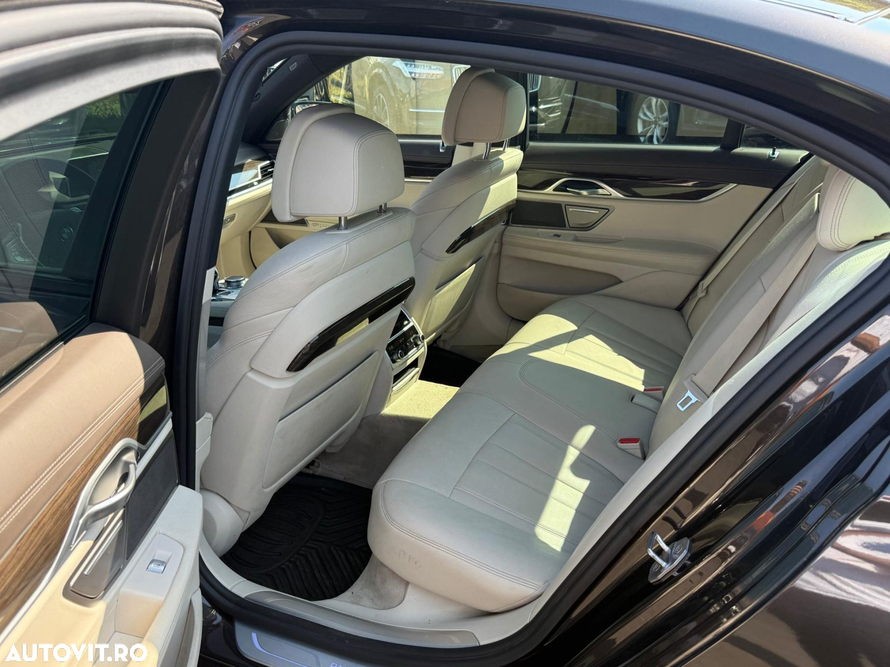 BMW Seria 7 - 9