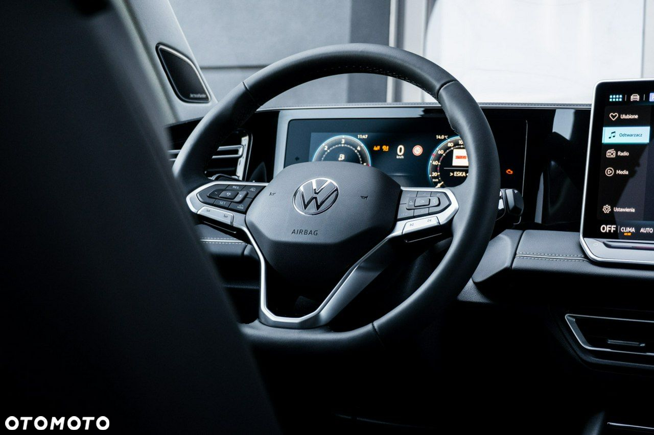 Volkswagen Tiguan - 18