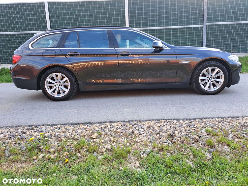 BMW Seria 5 520d Special Edition - 4