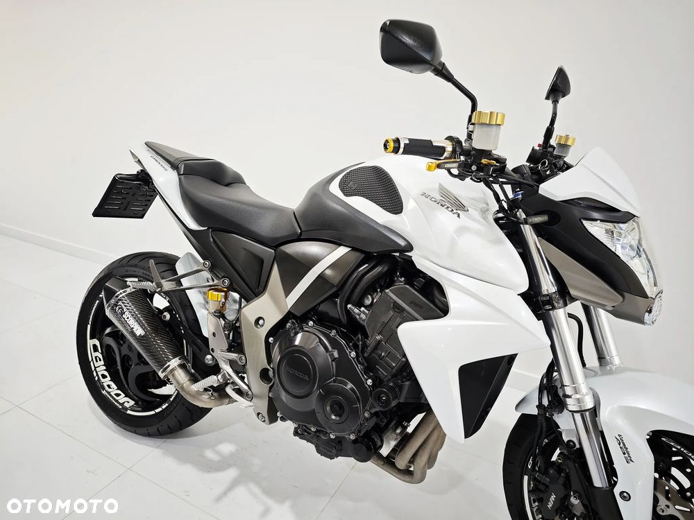 Honda CB - 8