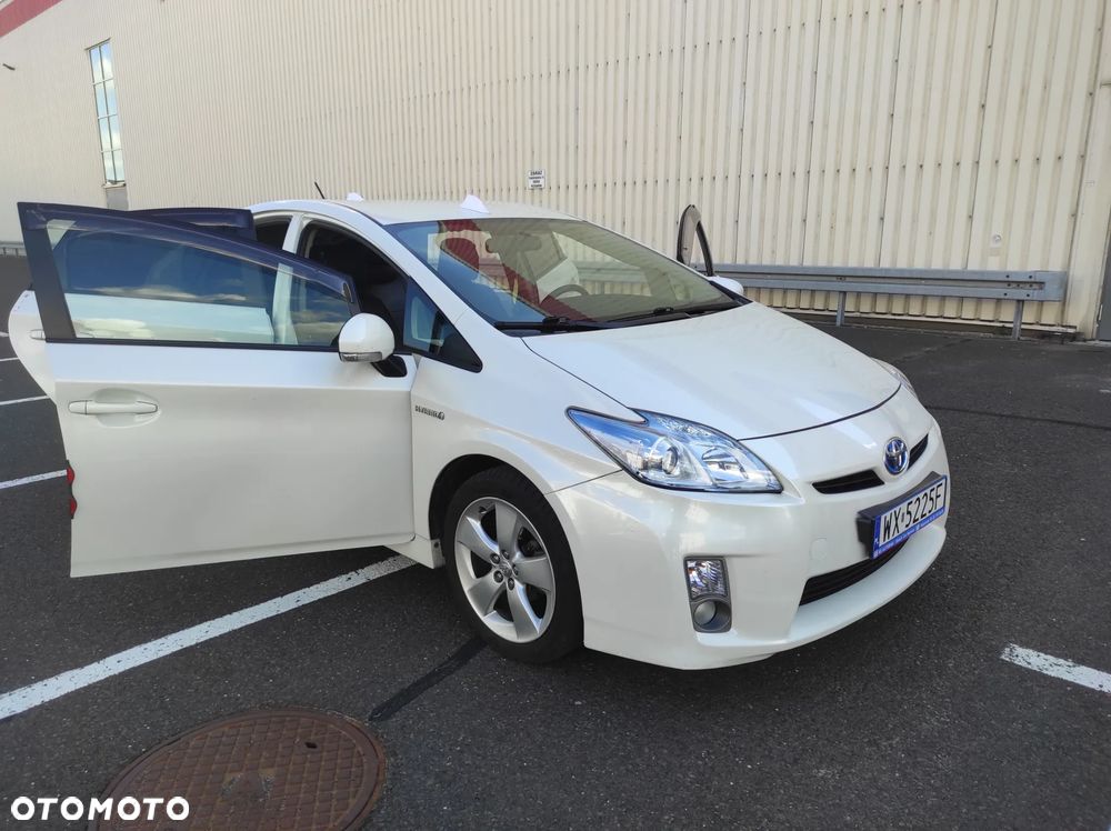 Toyota Prius - 3