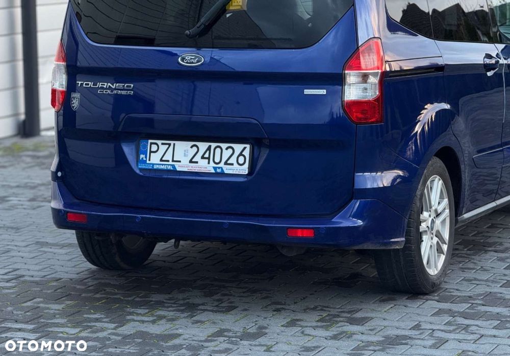 Ford Tourneo Courier - 9