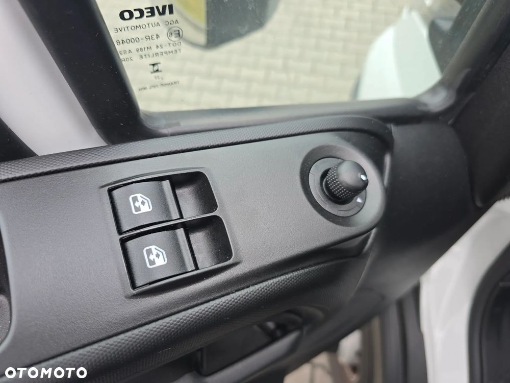 Iveco DAILY 70C18 - 12