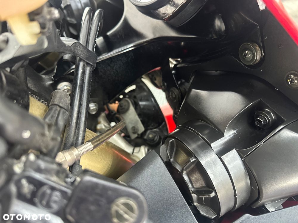 Yamaha R6 - 19