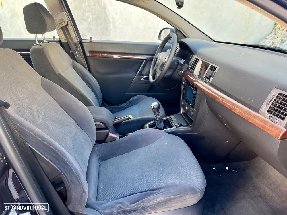 Opel Vectra Caravan 1.9 CDTi Elegance - 30