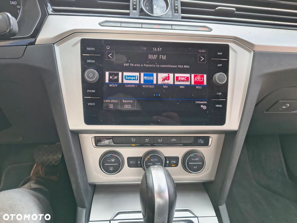 Volkswagen Passat Variant - 30