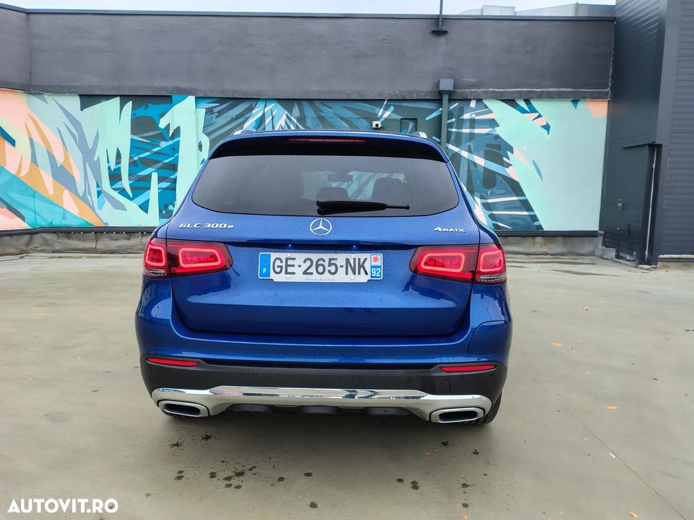 Mercedes-Benz GLC 300 e 4MATIC - 27