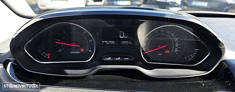 Peugeot 208 1.4 HDi Active - 16