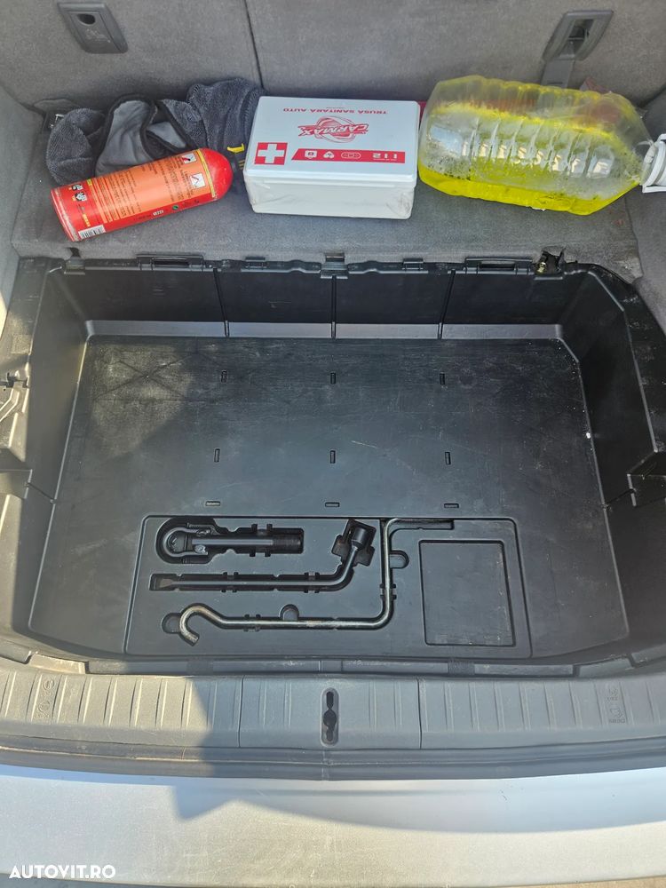 Toyota Prius - 11