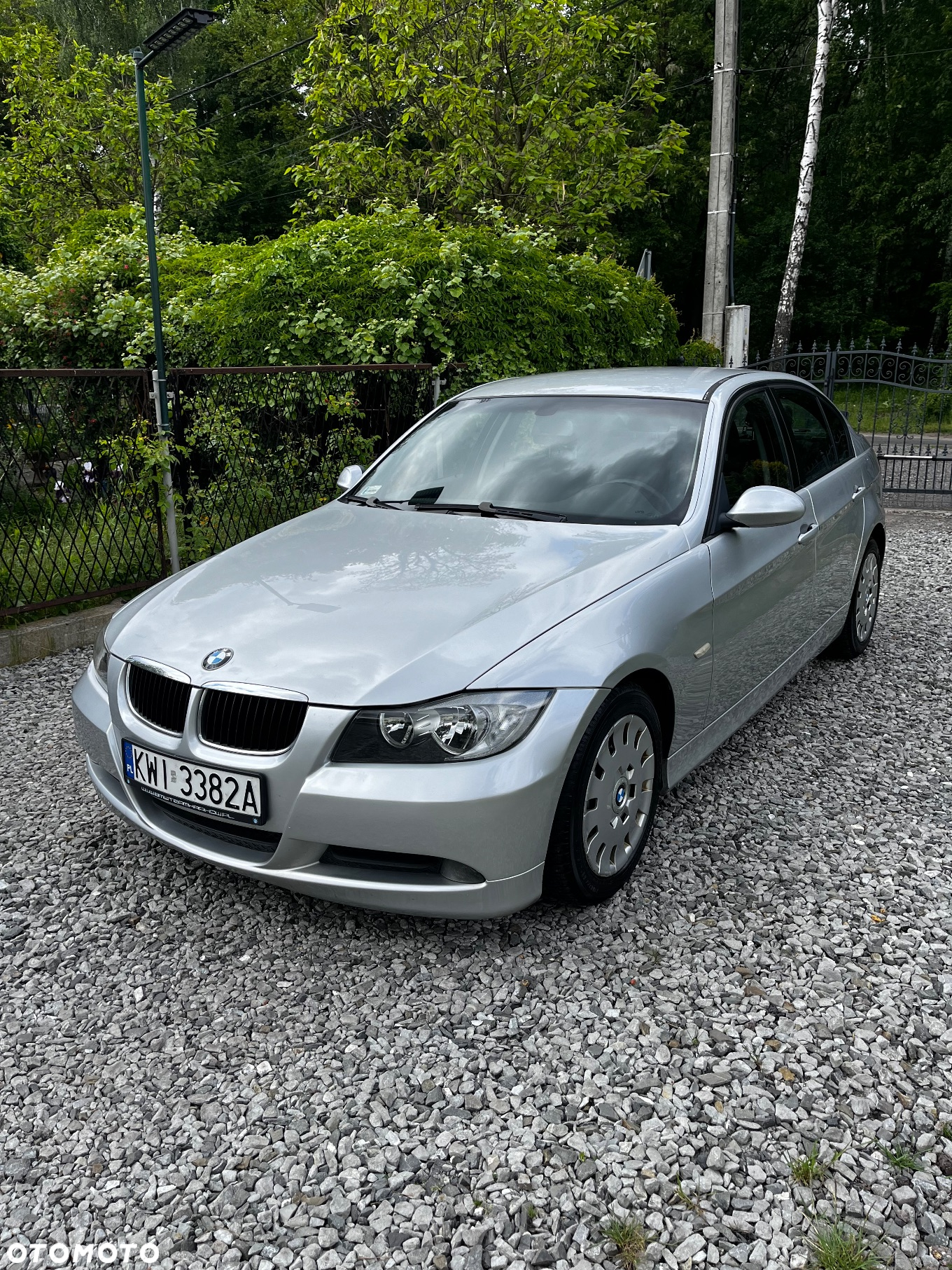 BMW Seria 3 318i - 4