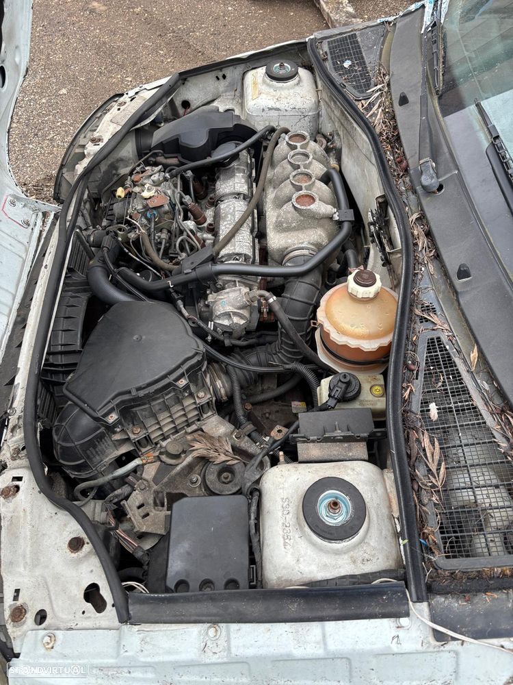 Renault Clio 1.9 D de 1993 para peças - 5