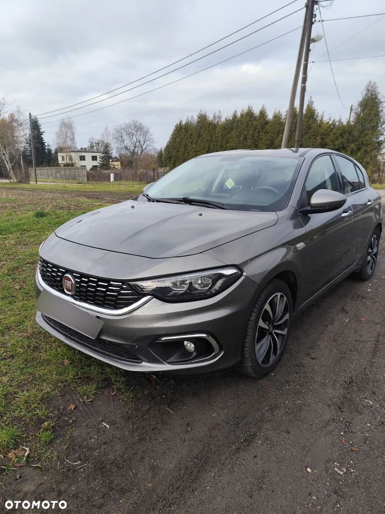 Fiat Tipo 1.4 T-Jet 16v S-Design - 1