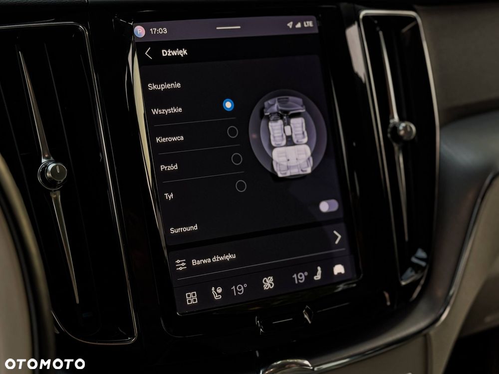 Volvo XC 60 T6 Plug-In Hybrid AWD Inscription - 17