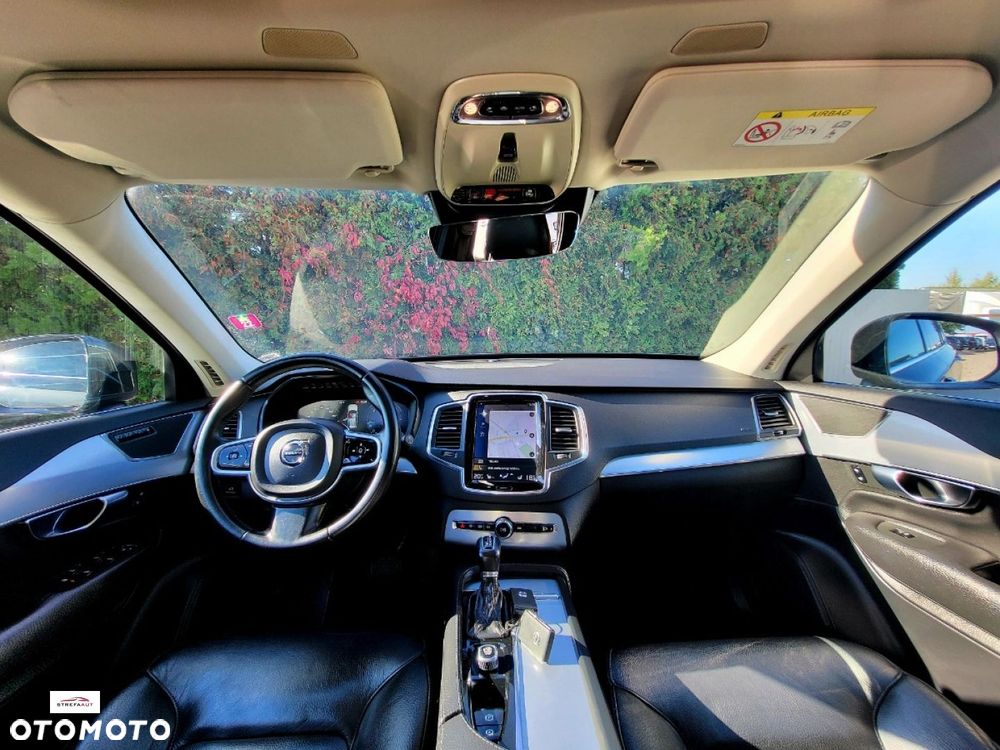 Volvo XC 90 - 28