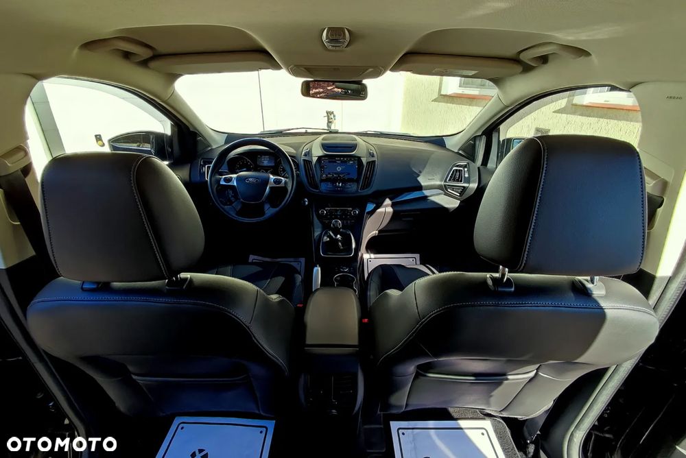 Ford Kuga 1.5 EcoBoost 2x4 Individual - 10