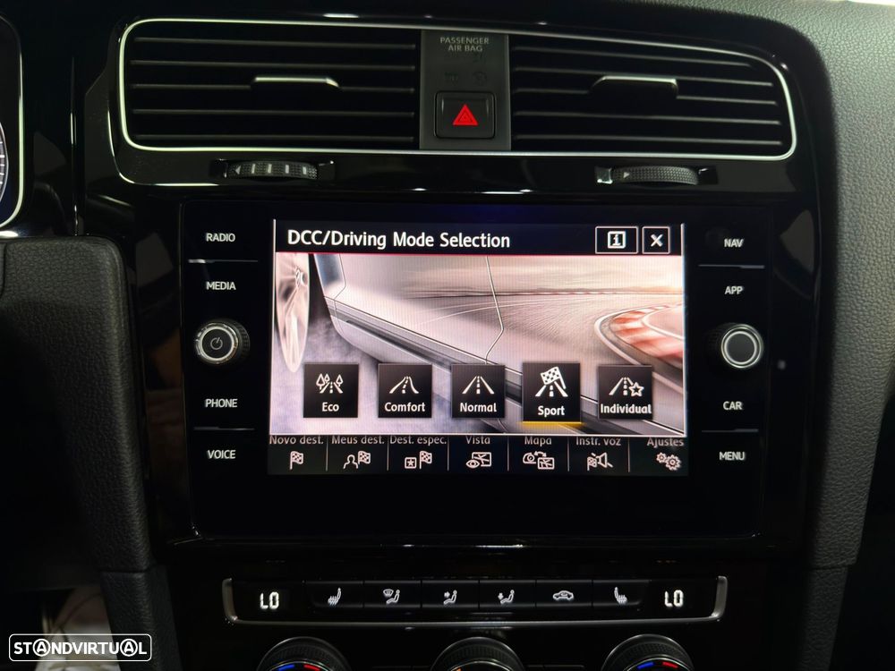 VW Golf GTI TCR 2.0 TSI OPF DSG - 39