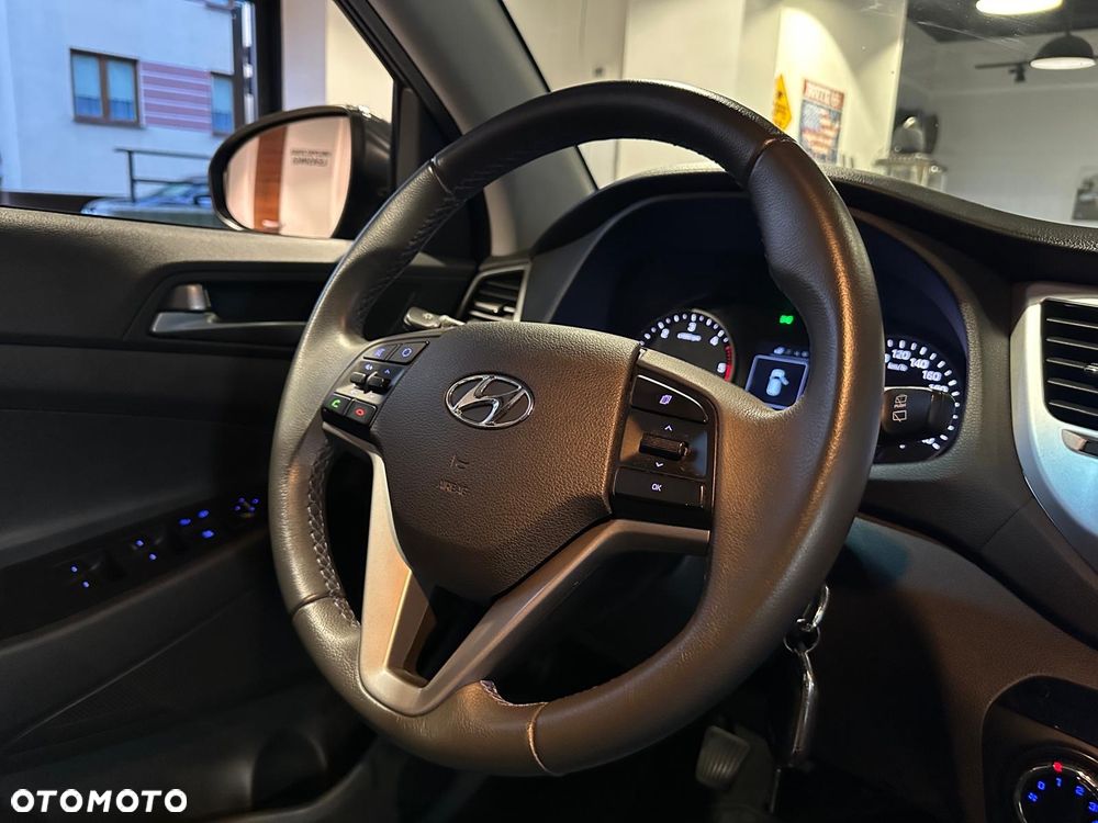 Hyundai Tucson 1.7 CRDI BlueDrive Classic 2WD - 11