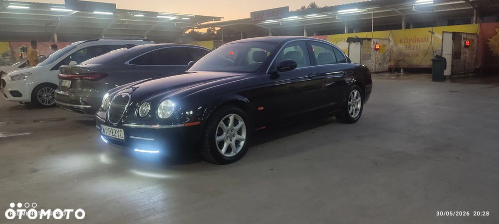 Jaguar S-Type - 2