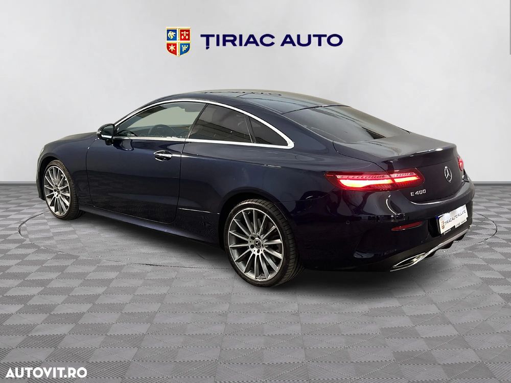 Mercedes-Benz E 400 Coupe 4MATIC Aut. - 3