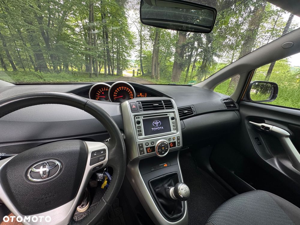 Toyota Verso 1.8 5-Sitzer Skyview Edition - 12