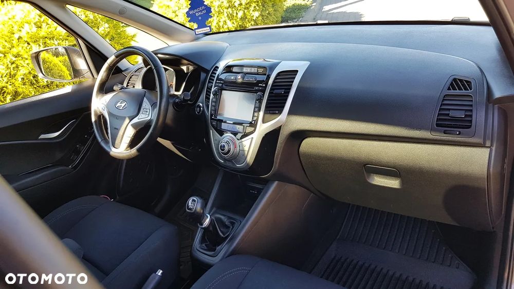 Hyundai ix20 1.6 CRDi blue YES Gold - 15