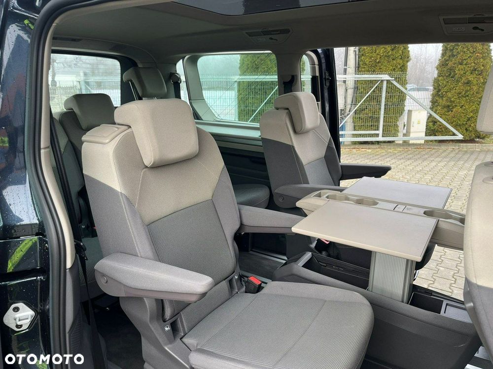 Volkswagen Multivan - 23