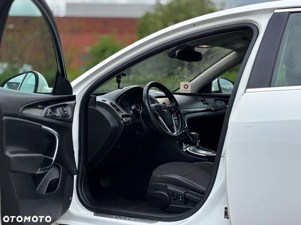 Opel Insignia - 21