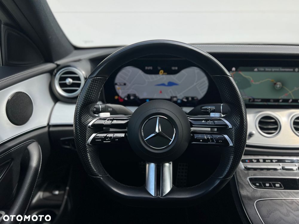 Mercedes-Benz Klasa E 220 d 4-Matic Business Edition 9G-TRONIC - 39