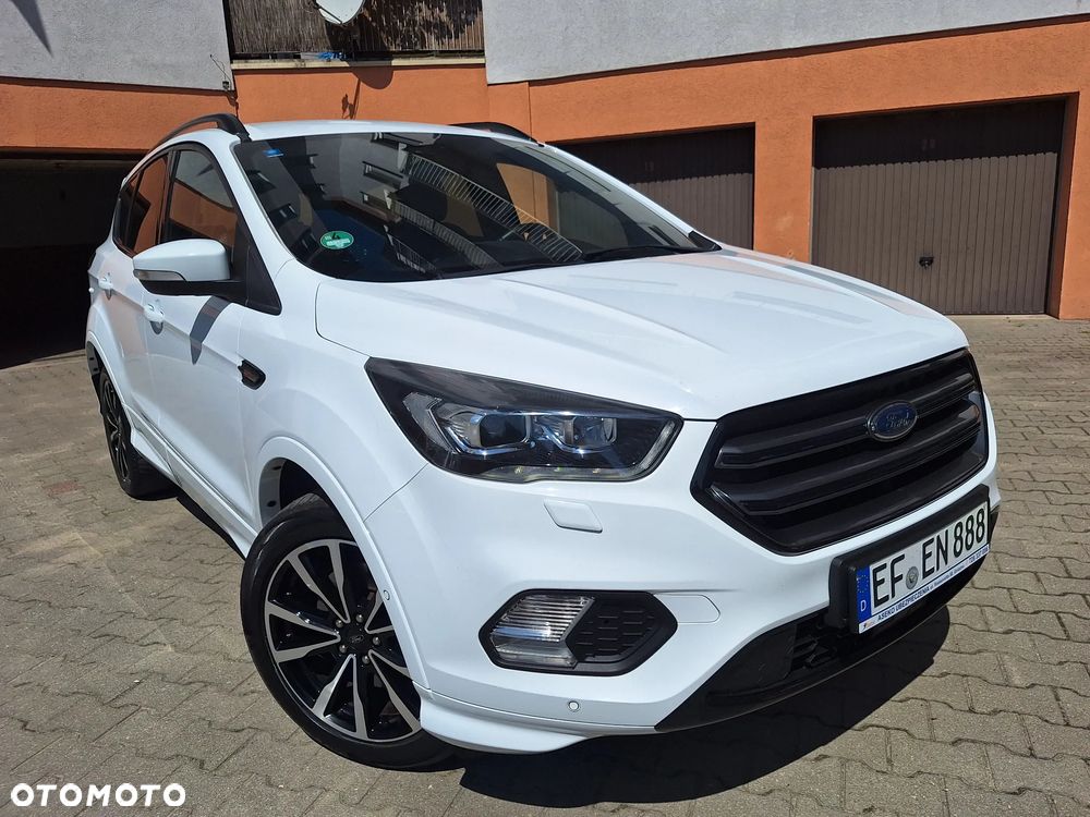 Ford Kuga 2.0 TDCi 2x4 ST-Line - 9