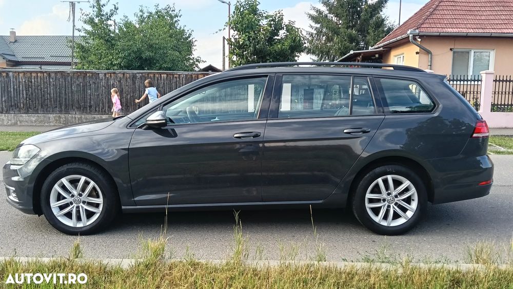 Volkswagen Golf 1.6 TDI Highline - 17