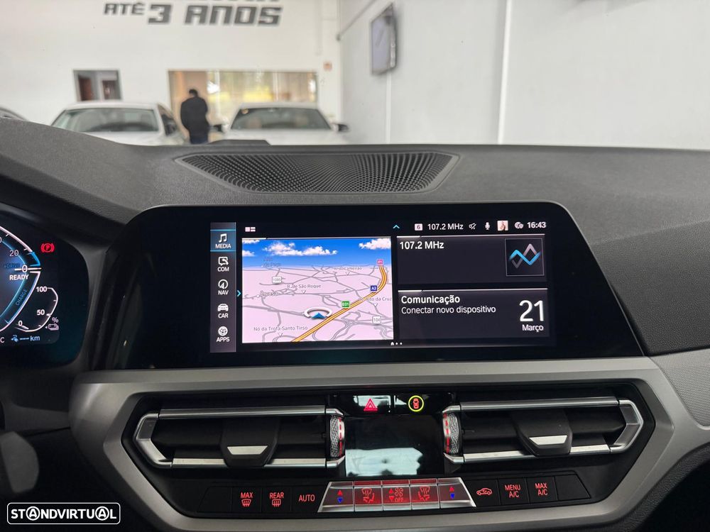 BMW 330 e Pack M Auto - 18