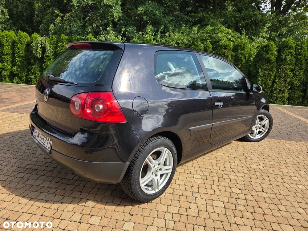 Volkswagen Golf - 24