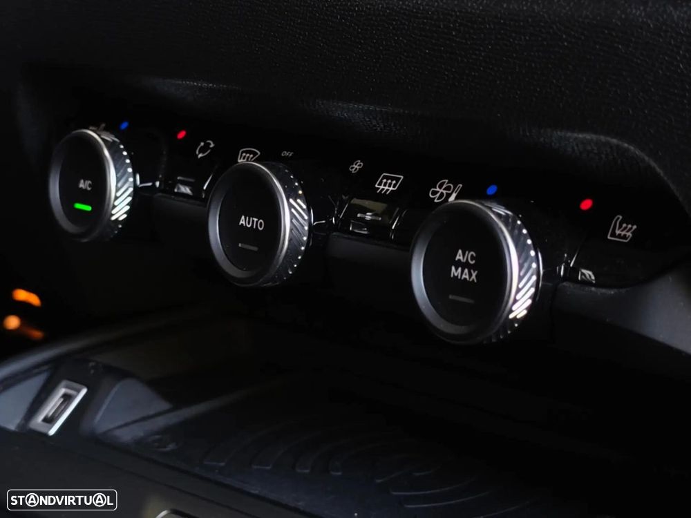 Citroën e-C4 50 kWh Shine - 53