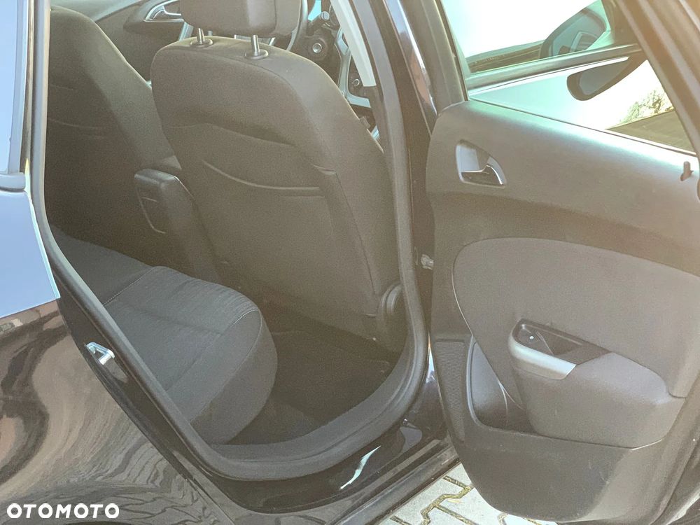 Opel Astra III 1.7 CDTI - 13