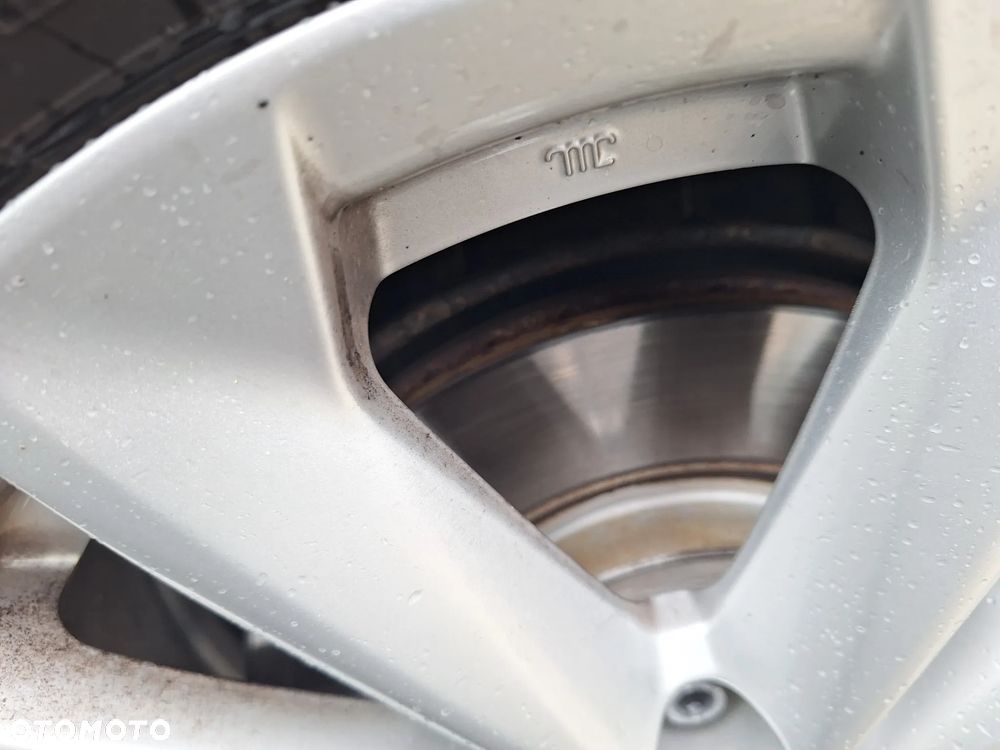 Nissan Qashqai - 16