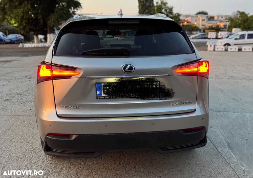 Lexus Seria NX - 2