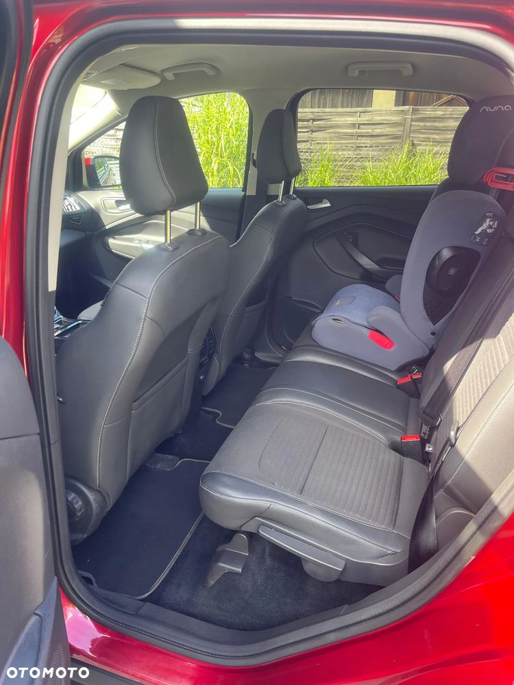 Ford Kuga - 9