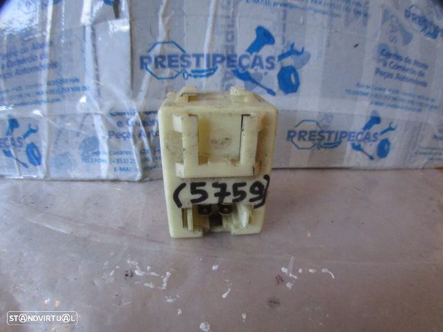 Modulo 8596989102 0689000930 TOYOTA HILUX V 1991 2.4D 83CV 4P Beige Réle Lembrete Luminoso - 1