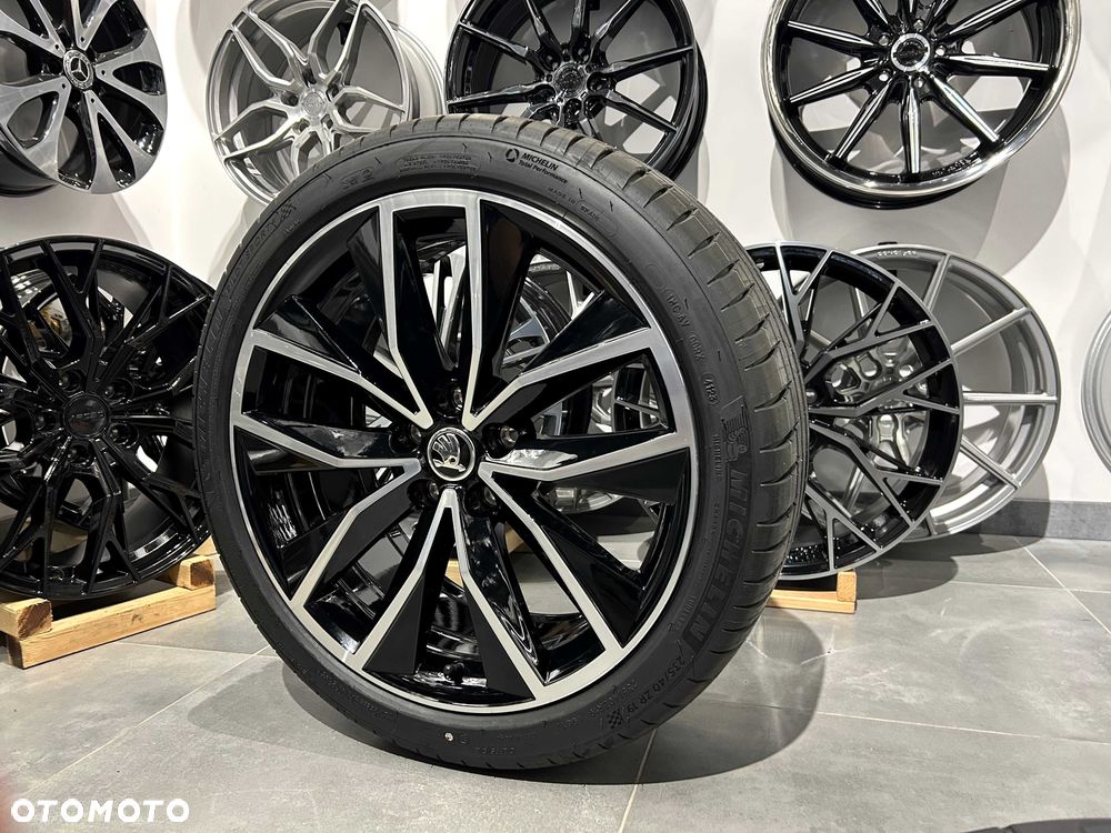 Oryginalne koła letnie 19 5x112 Skoda Superb III IV VW Passat B8 B9 Michelin - 11