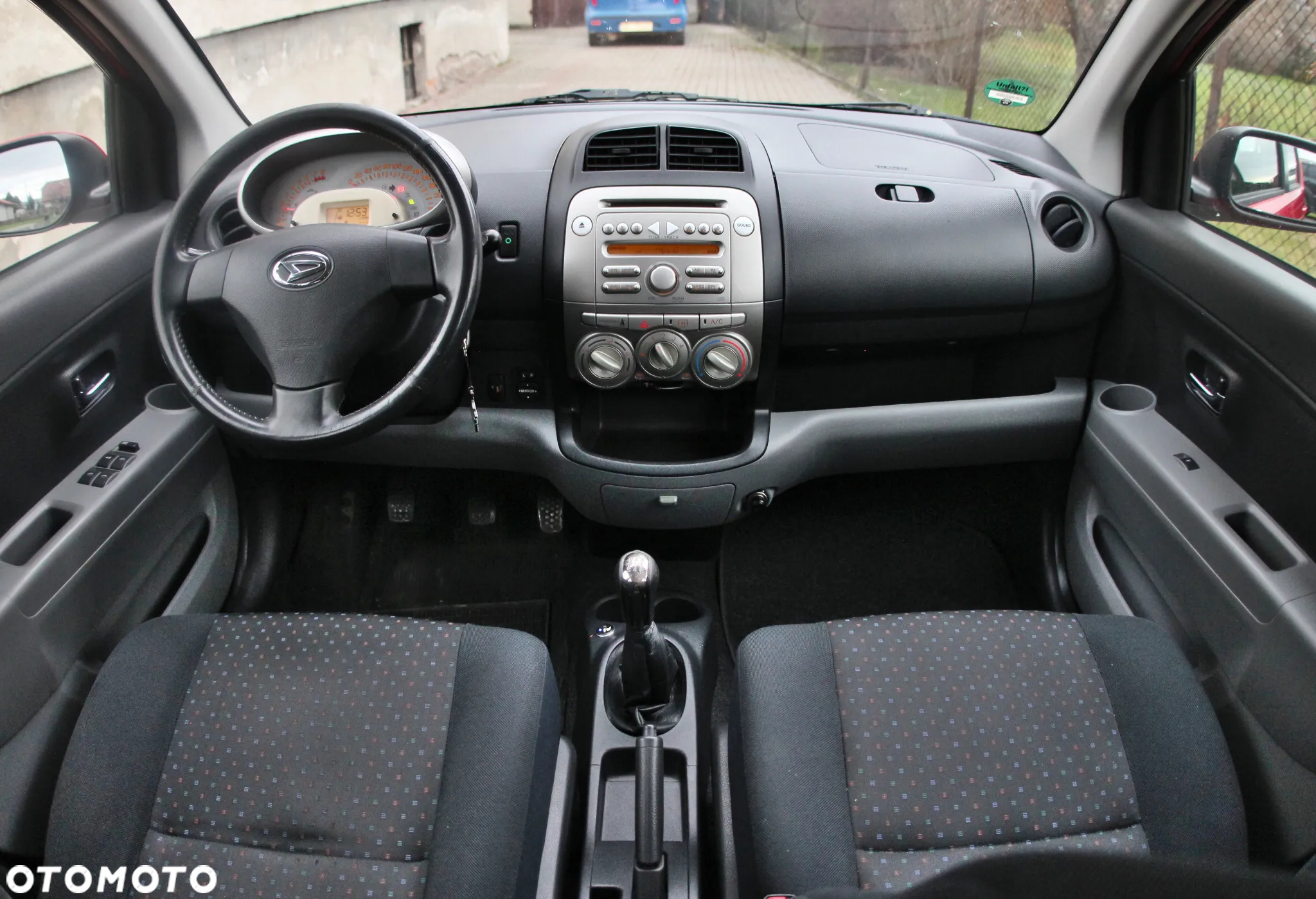 Daihatsu Sirion - 6