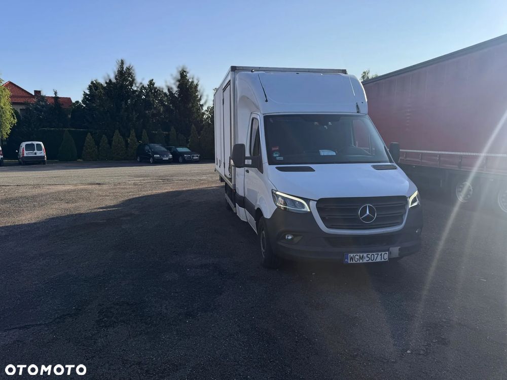 Mercedes-Benz Sprinter 319 V6 - 3