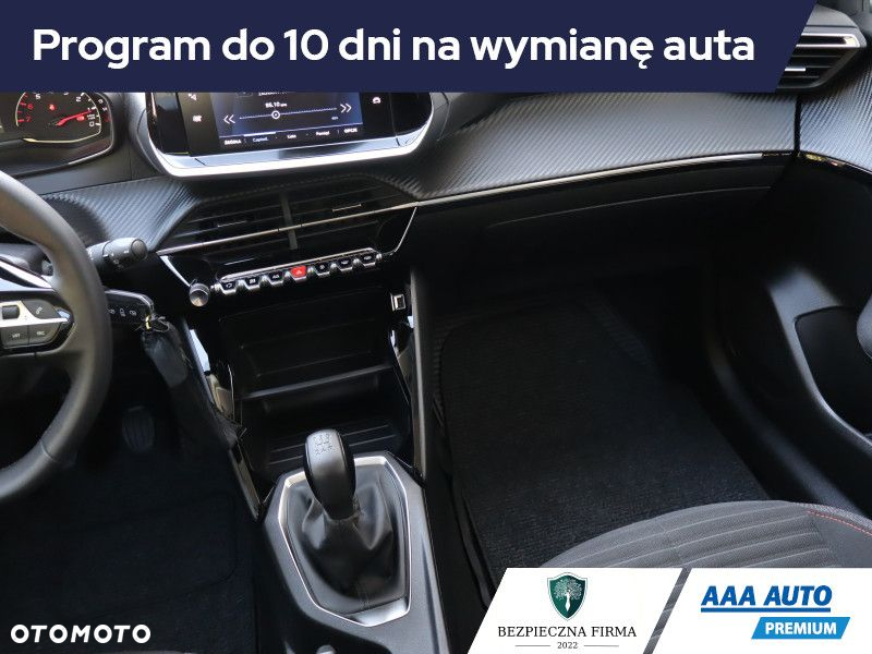 Peugeot 208 - 9