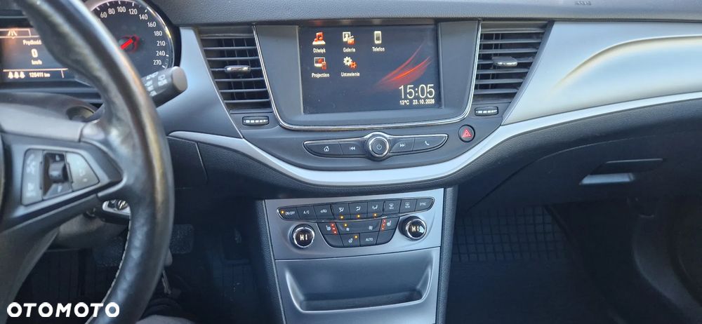 Opel Astra 1.4 Turbo Edition - 24