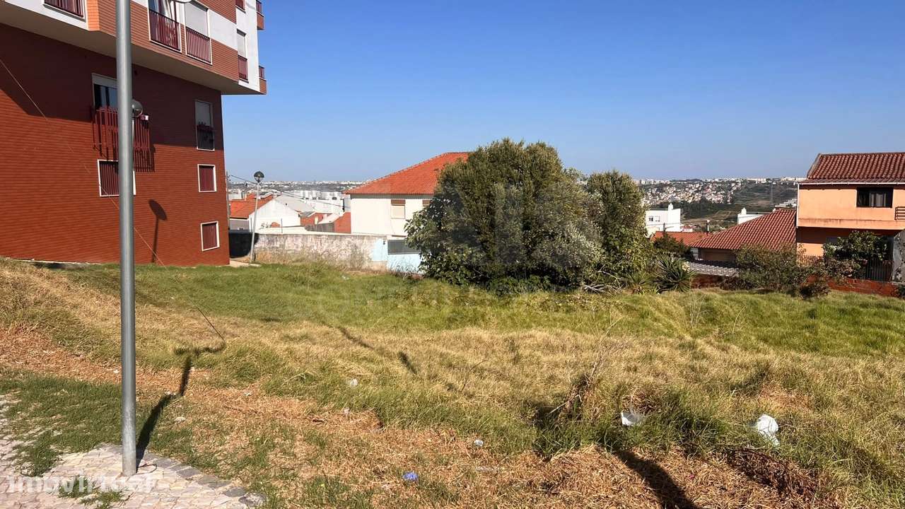Lote Urbano para Construção | Amadora - Grande imagem: 4/5