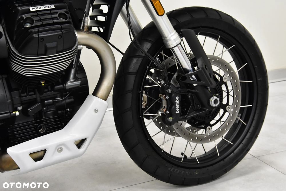 Moto Guzzi V85 - 34