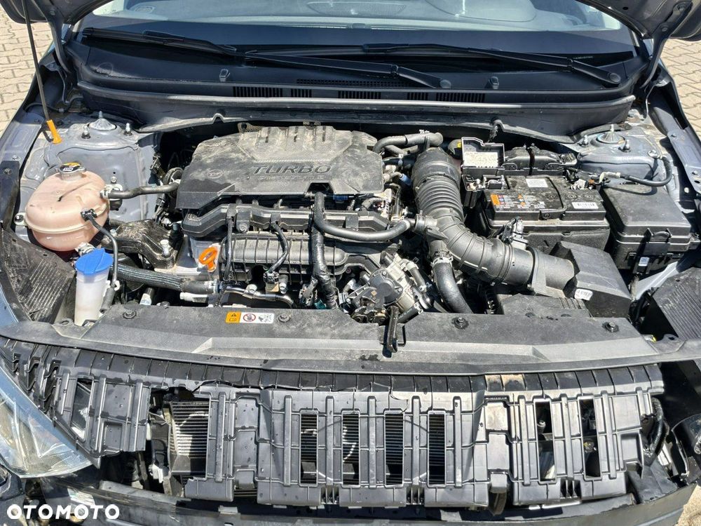 Hyundai i20 - 24