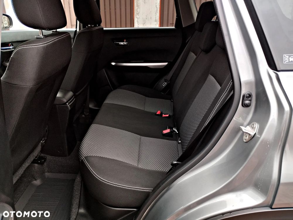 Suzuki Vitara - 27