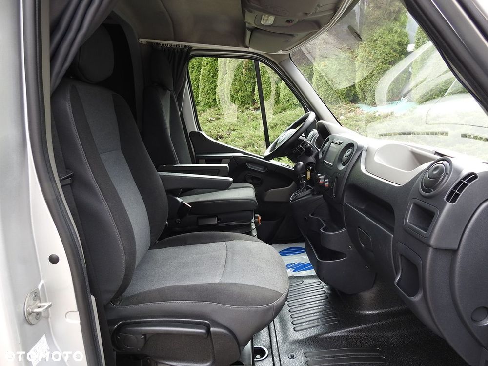 Renault MASTER PLANDEKA 8 PALET WEBASTO TEMPOMAT NAWIGACJA KLIMATYZACJA PNEUMATYKA  170KM - 37